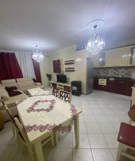 Tirane, jepet me qera apartament 1+1 Kati 3, 86 m² 450 € 