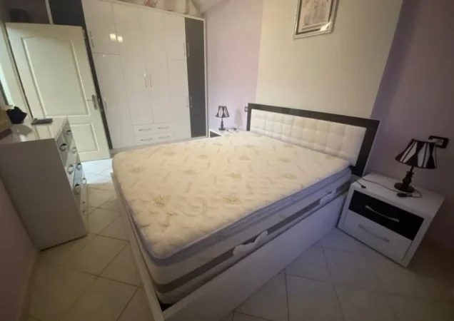 Tirane, jepet me qera apartament 1+1 Kati 3, 86 m² 450 € 