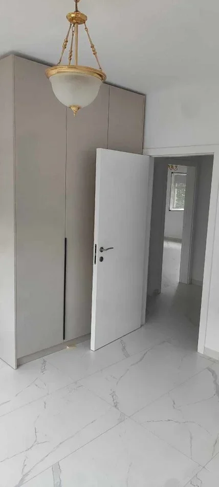 Tirane, jepet me qera apartament 2+1 Kati 3, 75 m² 530 € (rruga Ndre Mjeda)