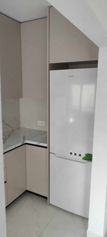 Tirane, jepet me qera apartament 2+1 Kati 3, 75 m² 530 € (rruga Ndre Mjeda)