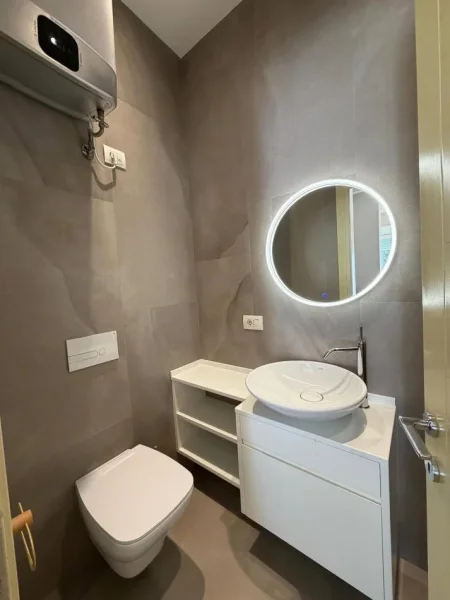 Tirane, shitet Vile 3+1+Ballkon , 170 m² 490.000 €