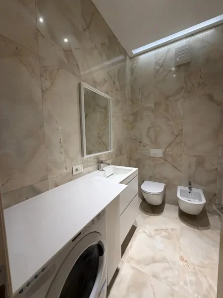 Tirane, shitet Vile 3+1+Ballkon , 170 m² 490.000 €