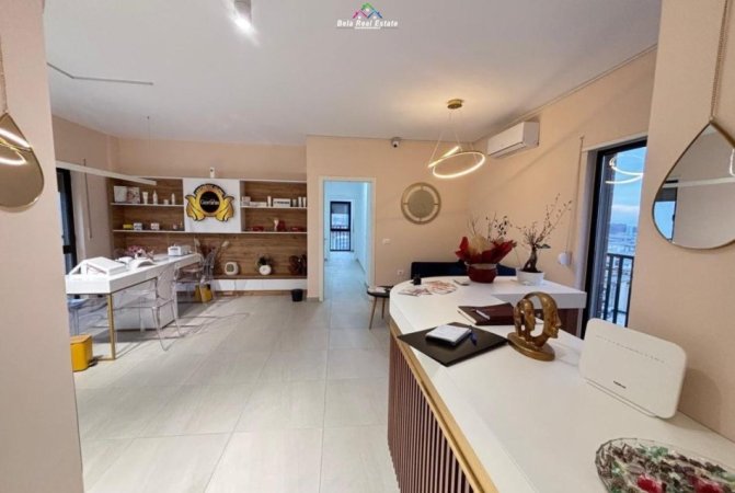 Tirane, shes apartament 3+1 Kati 8, 116 m² 261.000 € (Rruga Gjon Buzuku)