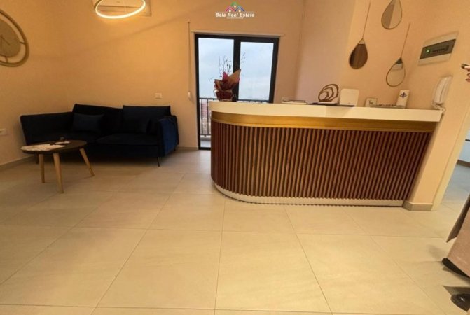 Tirane, shes apartament 3+1 Kati 8, 116 m² 261.000 € (Rruga Gjon Buzuku)