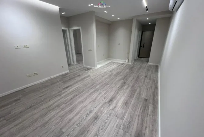 Tirane, jepet me qera zyre Kati 12, 100 m² 1.100 € (Rruga Mine Peza)