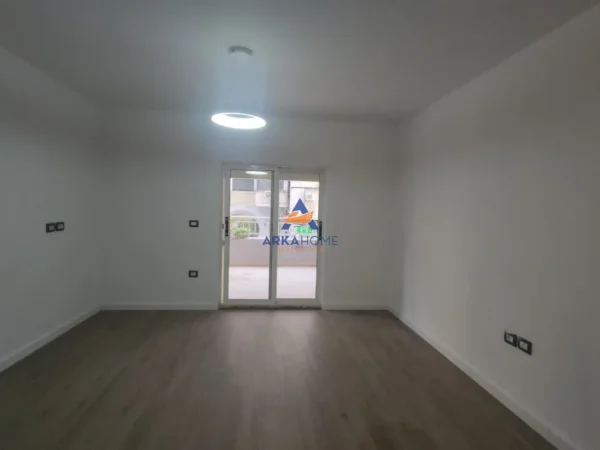 Tirane, shitet apartament 1+1 Kati 1, 77 m² 190.000 € 