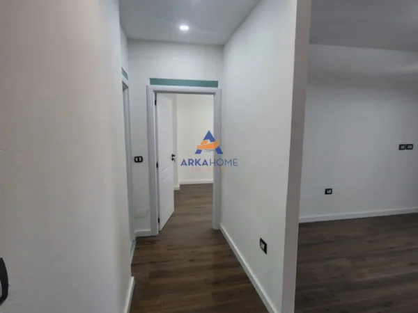 Tirane, shitet apartament 1+1 Kati 1, 77 m² 190.000 € 