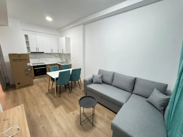Tirane, jepet me qera apartament 2+1 Kati 3,