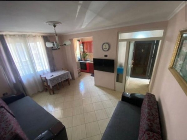 Tirane, shes apartament 1+1 Kati 4, 50 m² 77.000 € 