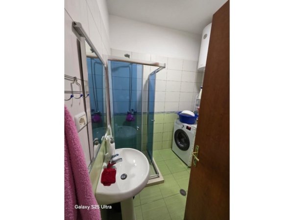 Tirane, shes apartament 2+1+Ballkon Kati 5, 90 m² 120.000 € 