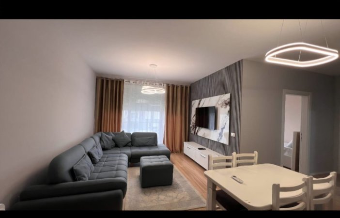 Tirane, jepet me qera apartament 2+1+Aneks+Ballkon Kati 5, 750 € (rruga don bosko)