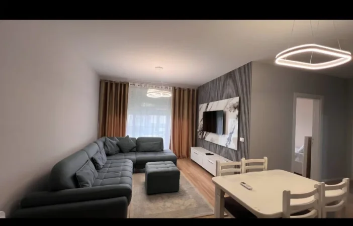 Tirane, jepet me qera apartament 2+1+Aneks+Ballkon Kati 5, 750 € (rruga don bosko)