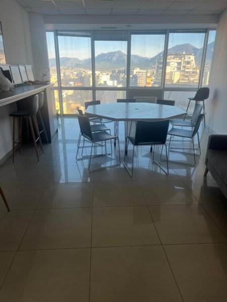 Tirane, jepet me qera zyre Kati 11, 240 m² 2.400 € (Selvia)