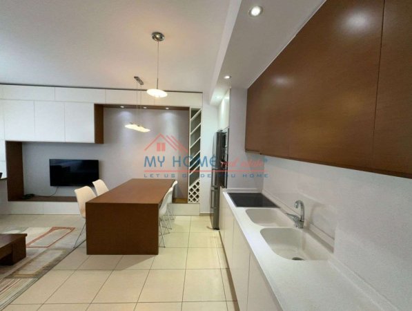 Tirane, jepet me qera apartament 1+1+Ballkon Kati 4, 70 m² 750 € (Rruga 5 Maji)