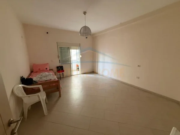 Durres, shitet apartament 2+1 , 106 m² 150.000 € (Tregu i vogel Durres)