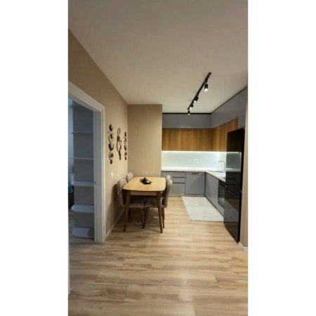 Tirane, shitet apartament 2+1+Ballkon Kati 5, 70 m² 150.000 € (FUSHA E AVIACIONIT)