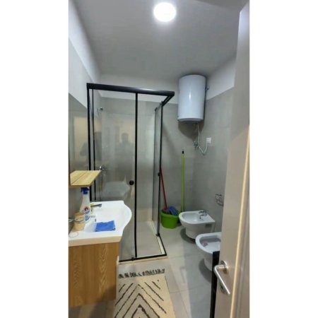 Tirane, shitet apartament 2+1+Ballkon Kati 5, 70 m² 150.000 € (FUSHA E AVIACIONIT)