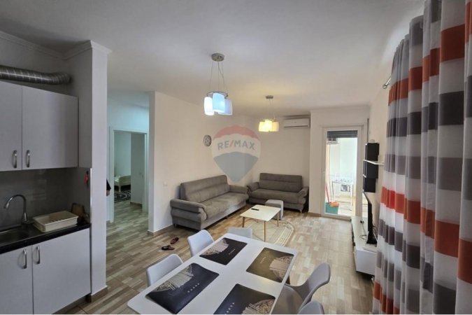 Tirane, jepet me qera apartament 2+1 , 90 m² 600 € (Rruga Dritan Hoxha)