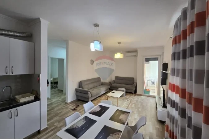 Tirane, jepet me qera apartament 2+1 , 90 m² 600 € (Rruga Dritan Hoxha)