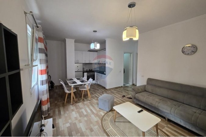 Tirane, jepet me qera apartament 2+1 , 90 m² 600 € (Rruga Dritan Hoxha)