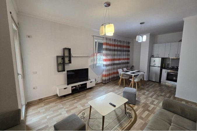 Tirane, jepet me qera apartament 2+1 , 90 m² 600 € (Rruga Dritan Hoxha)