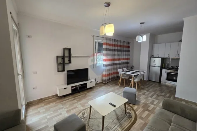 Tirane, jepet me qera apartament 2+1 , 90 m² 600 € (Rruga Dritan Hoxha)