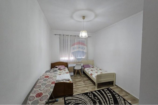 Tirane, jepet me qera apartament 2+1 , 90 m² 600 € (Rruga Dritan Hoxha)