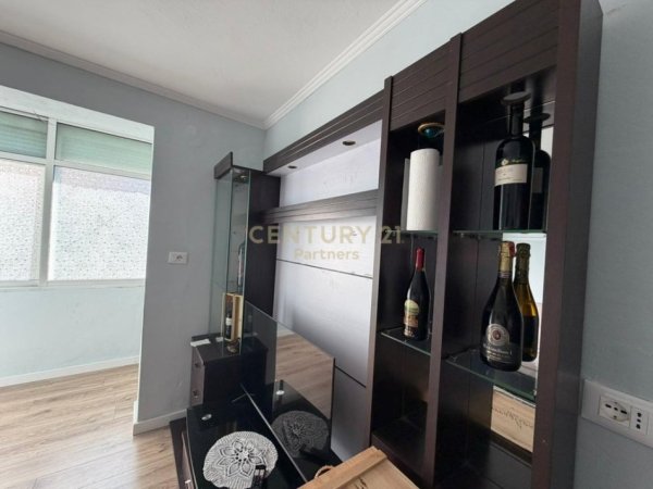 Tirane, shitet apartament 2+1 Kati 2, 71 m² 128.000 € 