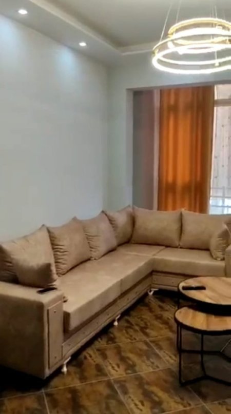 Tirane, jepet me qera apartament 2+1 Kati 2, 560 € 