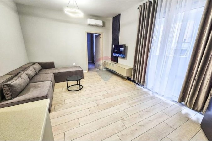 Tirane, jepet me qera apartament 1+1 , 65 m² 550 € (River Residence")