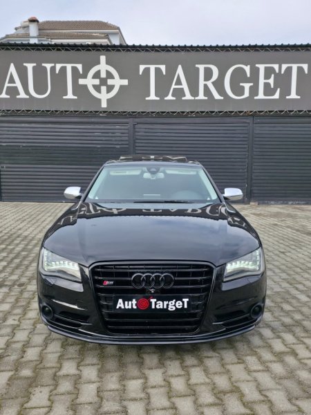 Tirane, shes AUDI S8 Quattro V8T Benzin, e zeze automatik
