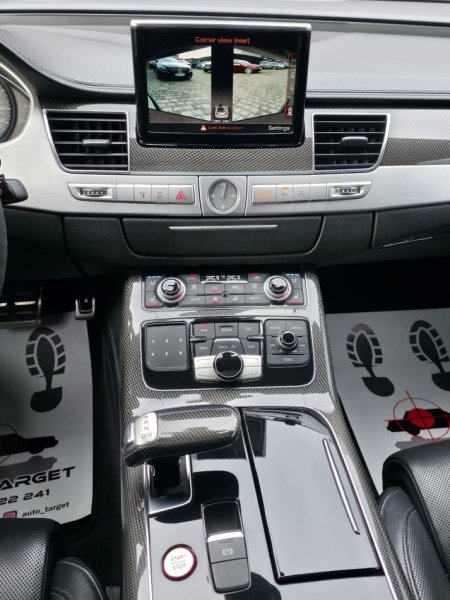 Tirane, shes AUDI S8 Quattro V8T Benzin, e zeze automatik 22.000 €