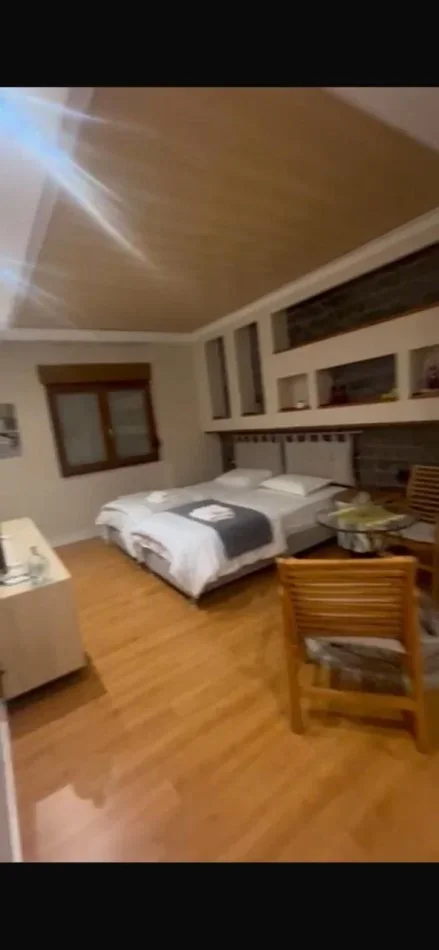 Tirane, shitet apartament 1+1 Kati 7, 360.000 € 