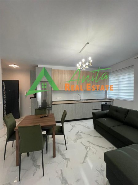 Tirane, jepet me qera apartament 2+1+Ballkon Kati 4, 72 m² 630 € (Liqeni i Thate)