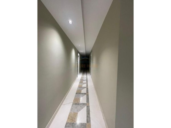 Tirane, shitet apartament 1+1+Aneks+Ballkon Kati 1, 65 m² 165.000 € (PAZARI I RI SHKOLLA E KUQE)