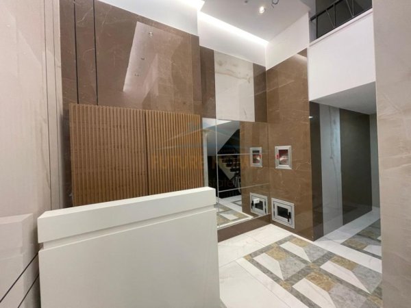 Tirane, shitet apartament 1+1+Aneks+Ballkon Kati 1, 65 m² 165.000 € (PAZARI I RI SHKOLLA E KUQE)