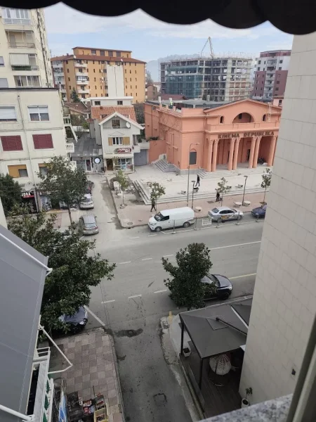 Shkoder, shitet 4+1+Aneks+Ballkon Kati 4, 230 m² 325.000 € 