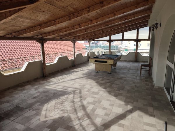 Shkoder, shitet 4+1+Aneks+Ballkon Kati 4, 230 m² 325.000 € 