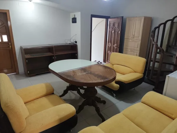 Shkoder, shitet 4+1+Aneks+Ballkon Kati 4, 230 m² 325.000 € 