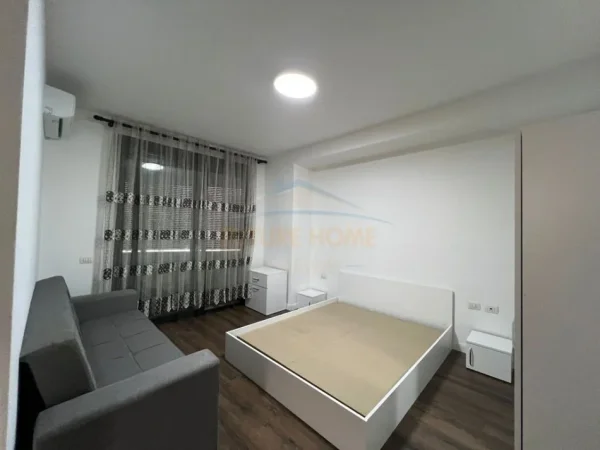 Tirane, jepet me qera apartament 3+1+Ballkon Kati 4, 126 m² 900 € (Rruga Bilal Golemi)