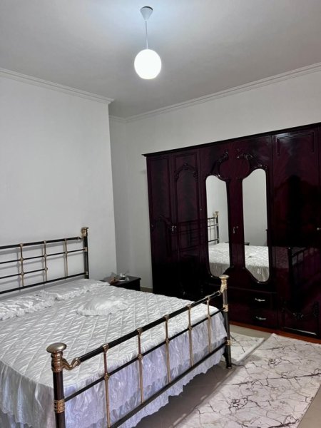 Tirane, jepet me qera apartament 2+1 Kati 0, 110 m² 520 € (Prane Shkolles Marlin Barleti)