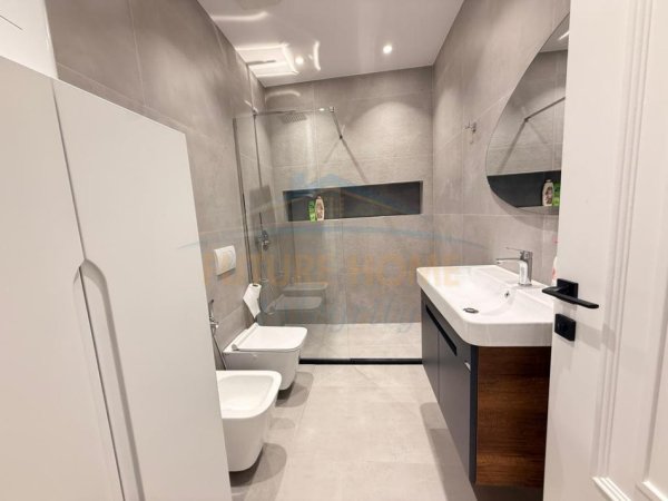 Tirane, shitet apartament Kati 8, 111 m² 340.000 € 