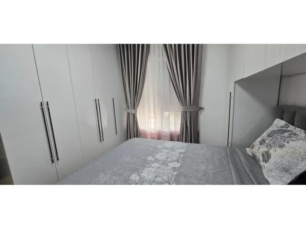 Tirane, shitet apartament 1+1 Kati 3, 49 m² 120.000 €
