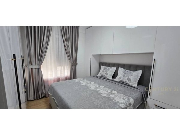 Tirane, shitet apartament 1+1 Kati 3, 49 m² 120.000 €