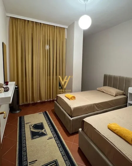 Tirane, jepet me qera apartament 2+1+Ballkon Kati 7, 80 m² 750 € (BLLOK)