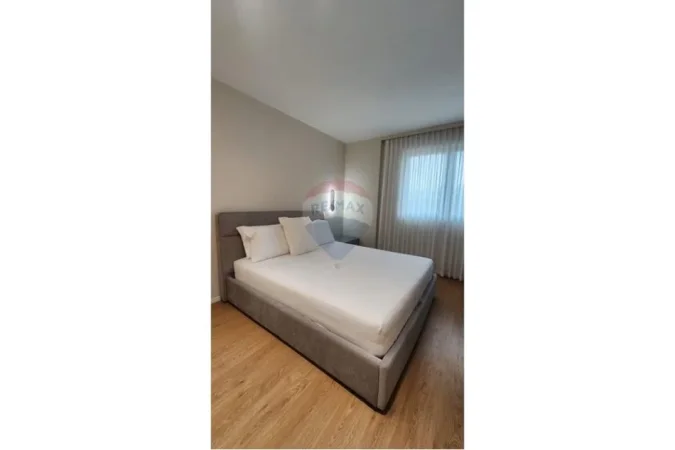 Tirane, shitet apartament 2+1+Ballkon Kati 6, 102 m² 250.000 € 
