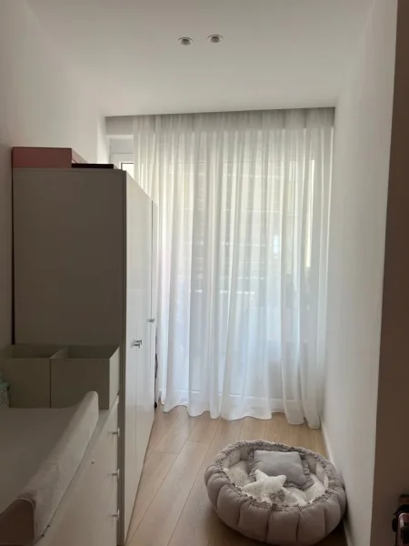 Tirane, jepet me qera apartament 2+1 Kati 3, 120 m² 800 € 