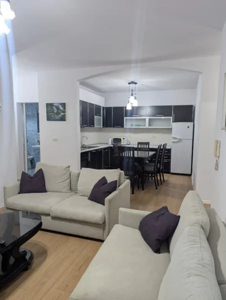 Tirane, jepet me qera apartament 2+1 Kati 6, 89 m² 850 € (Stadiumi Dinamo)
