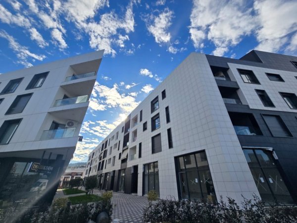 Tirane, shitet apartament 2+1 , 95 m² 218.000 € (liqeni thate)