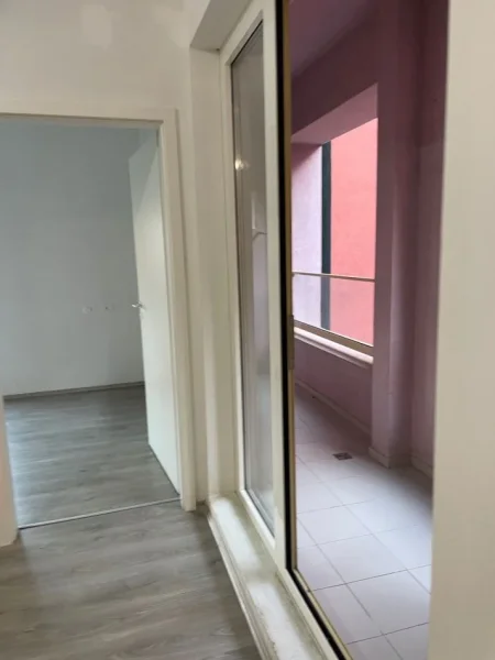 Tirane, shitet apartament 1+1+Ballkon Kati 6, 70 m² 110.000 € (Rruga Pasho Hysa)